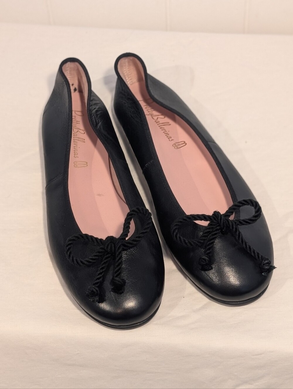 Pretty Ballerinas Black Rope Bow Ballet Flats